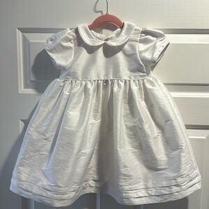 Flower girl dress- 4T but fits like a 3T